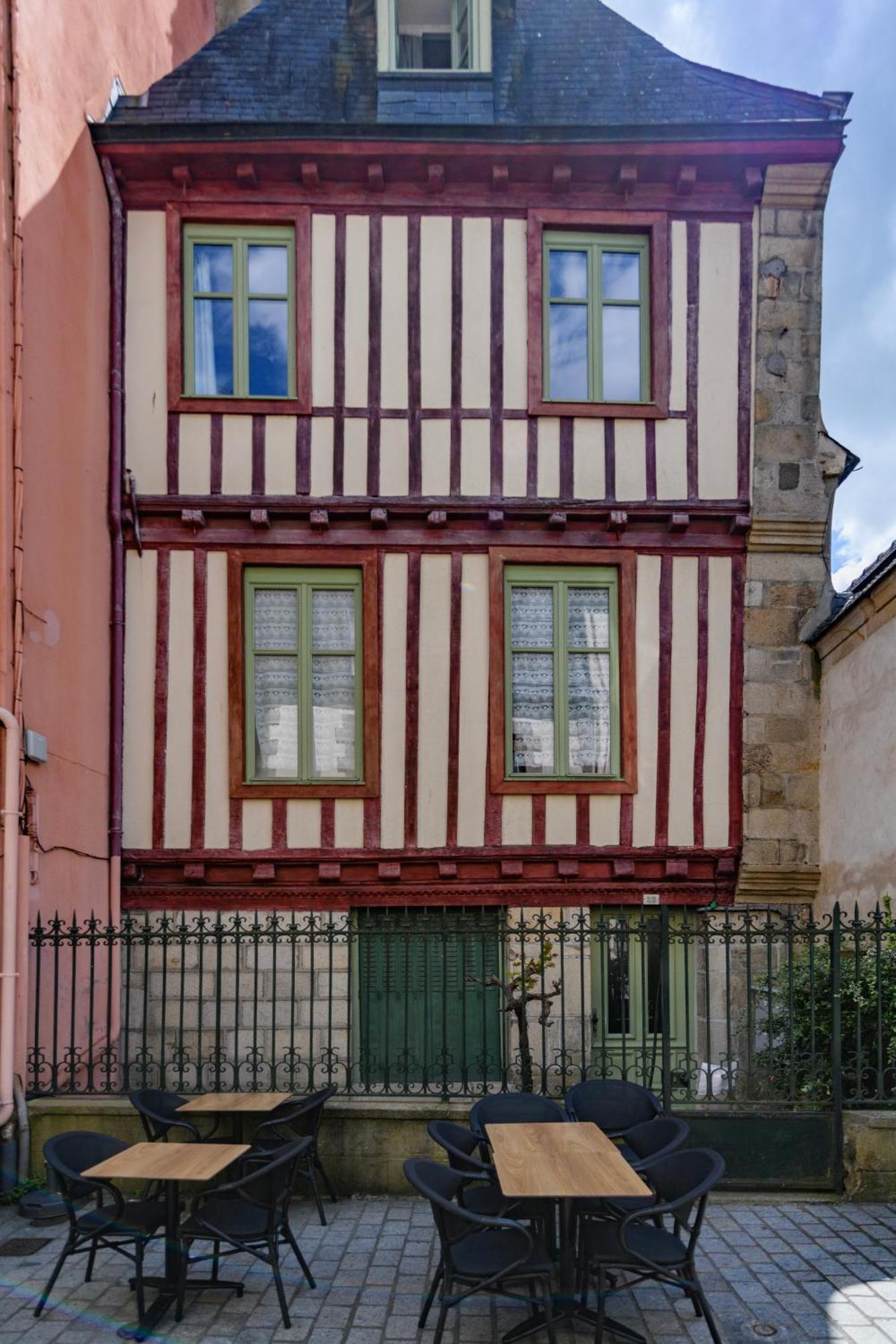 Appartement T2 - Vue Imprenable Sur La Cathedrale Quimper Eksteriør bilde